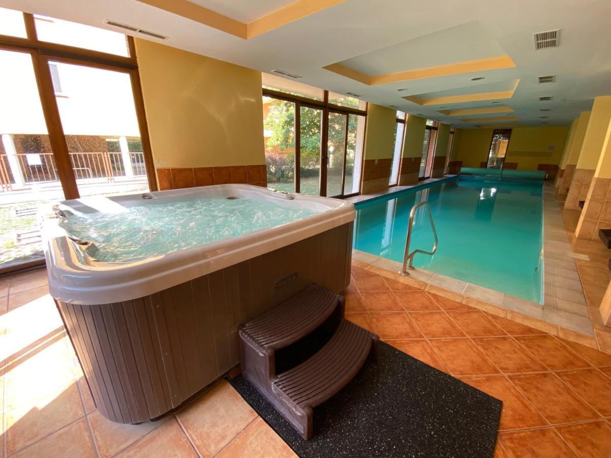 Dorina Wellness Apartman Siofok Bagian luar foto