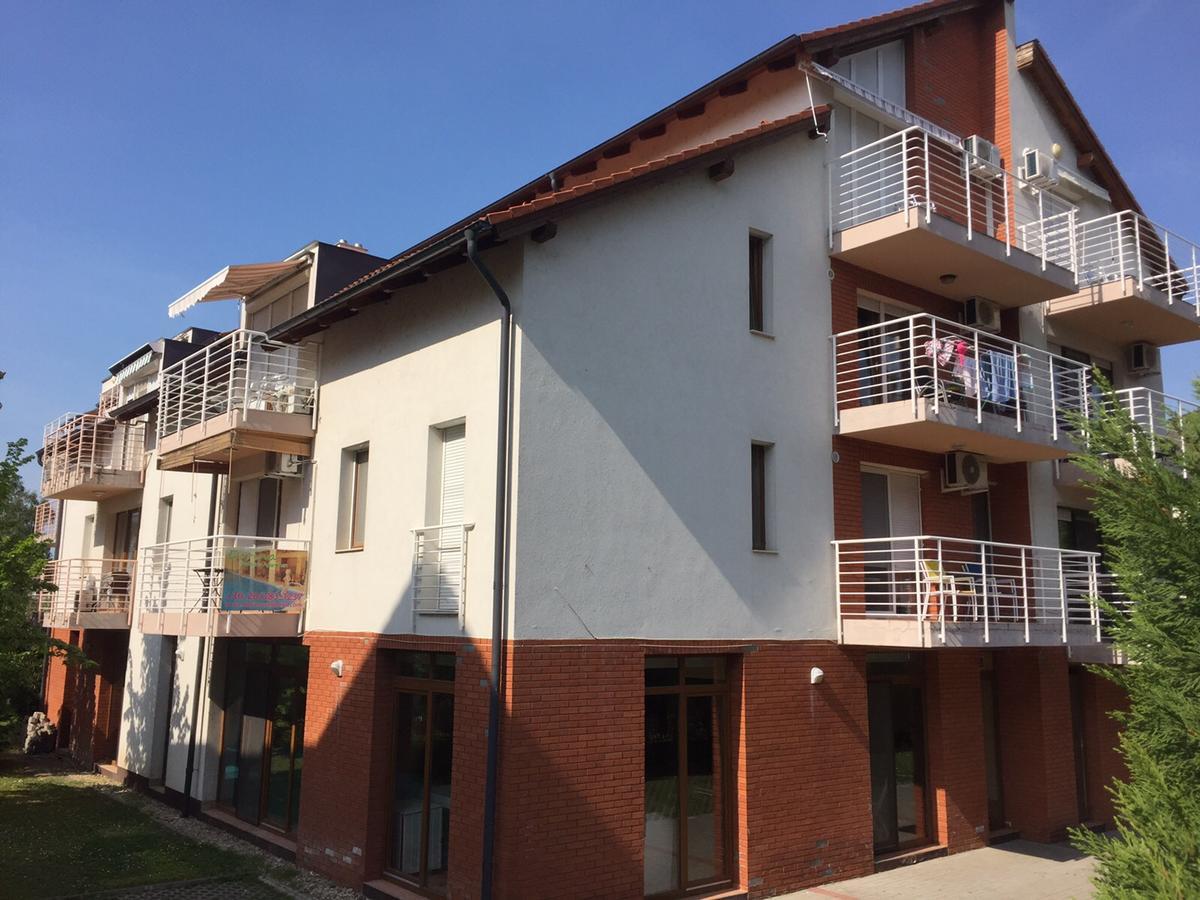 Dorina Wellness Apartman Siofok Bagian luar foto