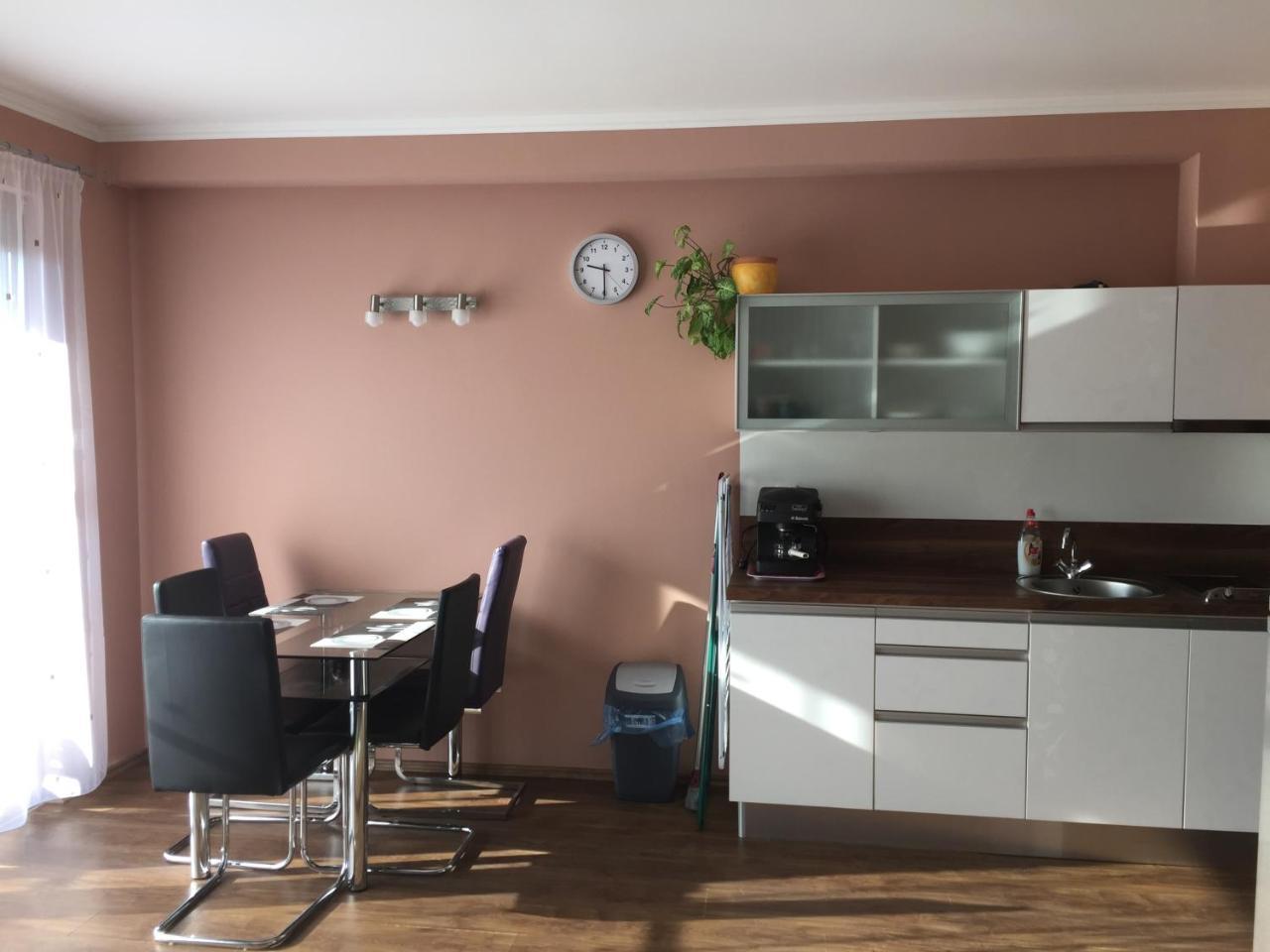 Dorina Wellness Apartman Siofok Bagian luar foto